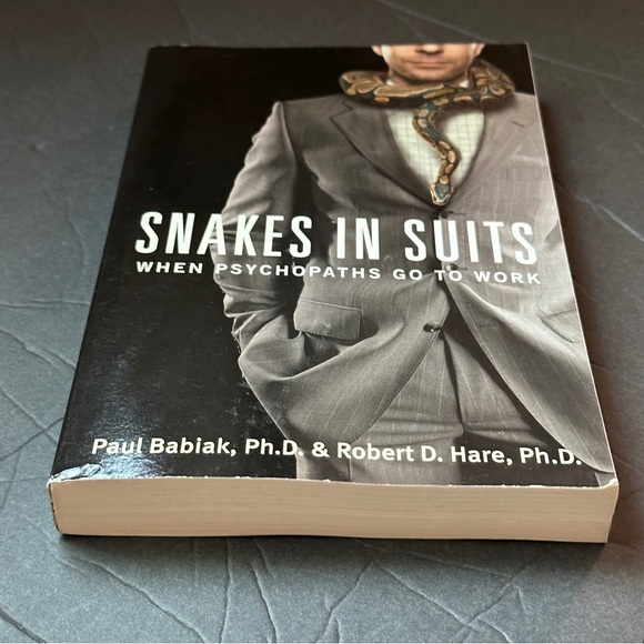 Snakes in Suits by Paul Babiak | Self-Help, Psychology | Paperback Book - Picture 4 of 10